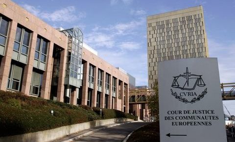 Az eljárás felfüggesztése a más ügyben kezdeményezett, az Európai Unió Bírósága előzetes döntéshozatali eljárására tekintettel