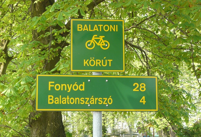 Kerékpárút – Balatoni kerékpáros tábla