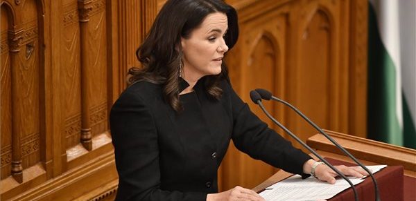 Megválasztották Novák Katalint köztársasági elnökké