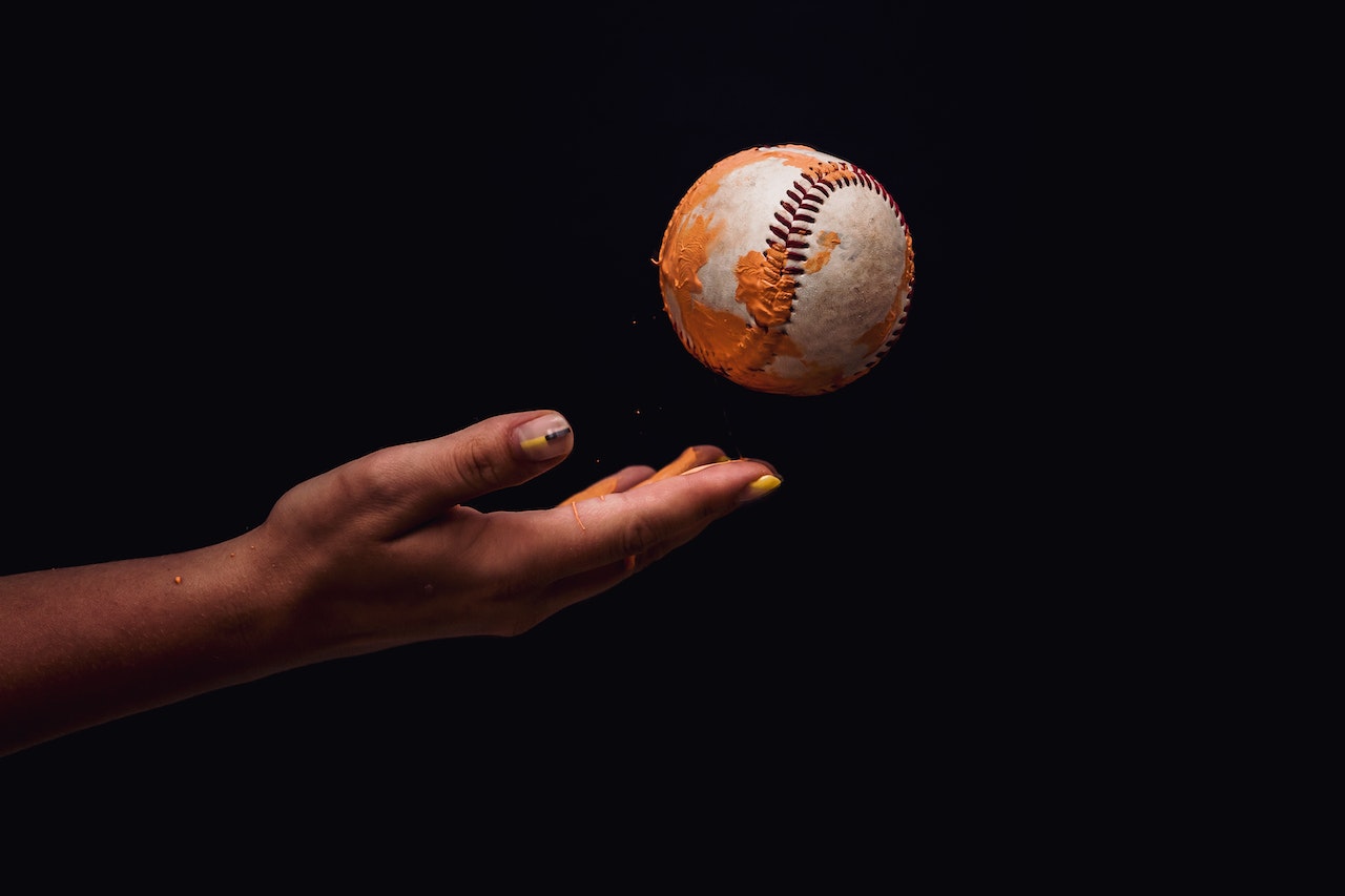 Moneyball, avagy sport és jog: miben tud segíteni a sportelemzés módszertana a jogászi munka hatékonyabb mérésében és jobb döntések meghozatalában?