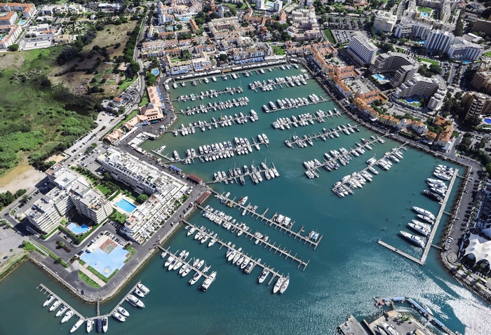 Hajókikötő, jachtkikötő, turizmus, utazás, Marina de Vilamoura, Portugália
